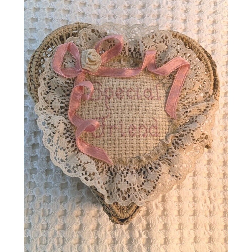 Vintage Wicker Music Box Jewelry Trinket – “Special Friend” plays "Memories"